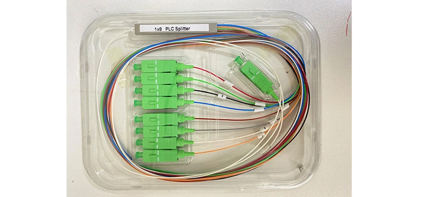 Splitter de fibră optică 1X8 SCAPC