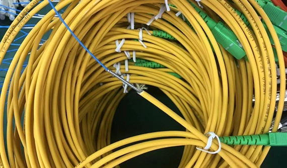 Soluție de fibră optică pentru centru de date