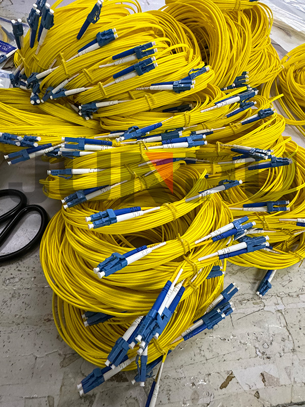 4_SCAPC_FIBER_OPTIC_PATCH_CORD.jpg 4_SCAPC_FIBER_OPTIC_PATCH_CORD.jpg
